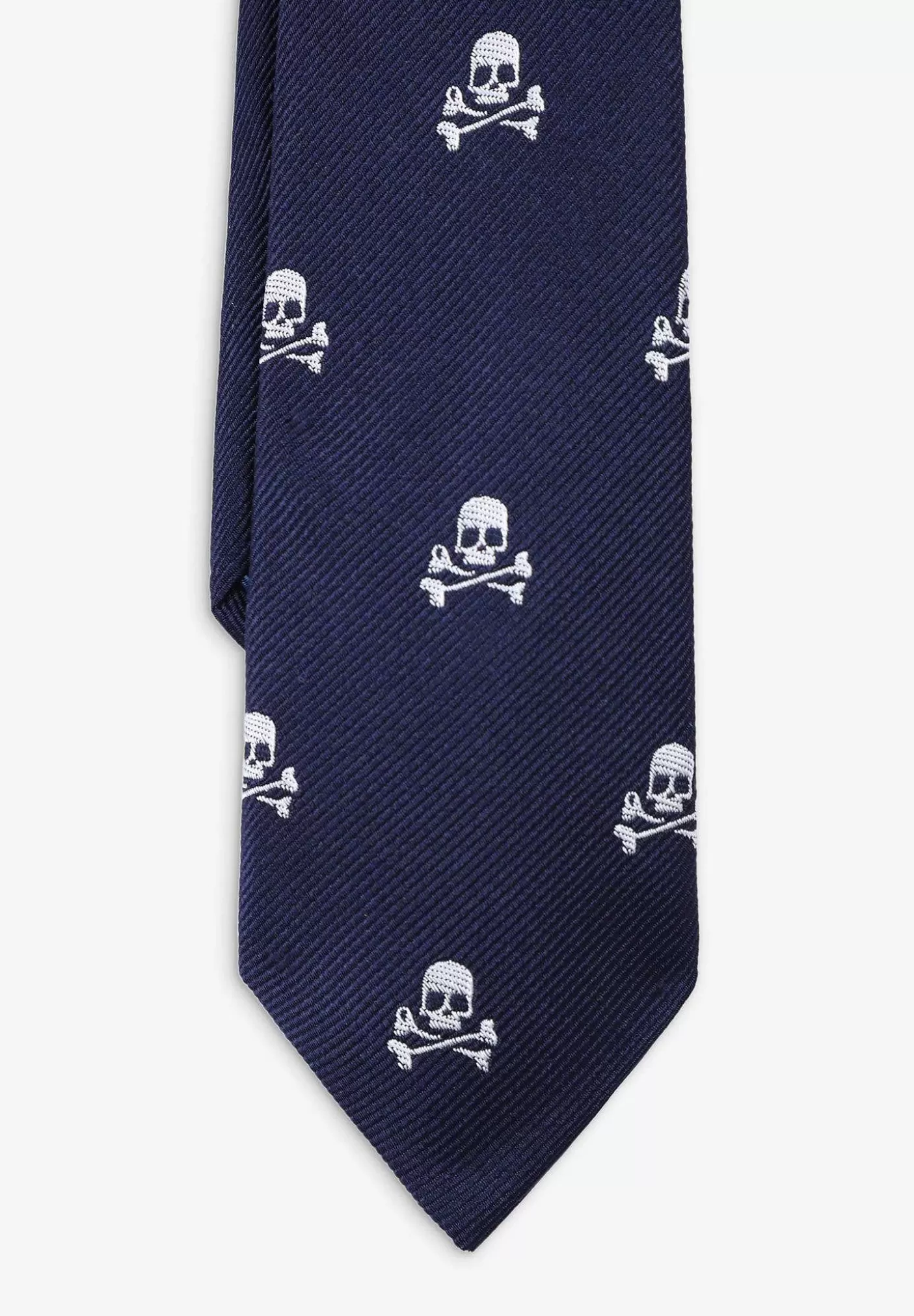 Scalpers All Over Skulls Tie Clearance